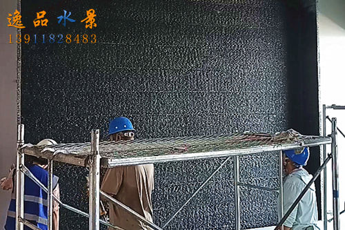 用流水石做水幕墻流水面的優(yōu)點(diǎn)有哪些？北京水幕墻廠(chǎng)家